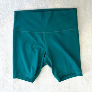 Lululemon Wunder Train Shorts 8” inseam, size 12 Teal Lagoon
